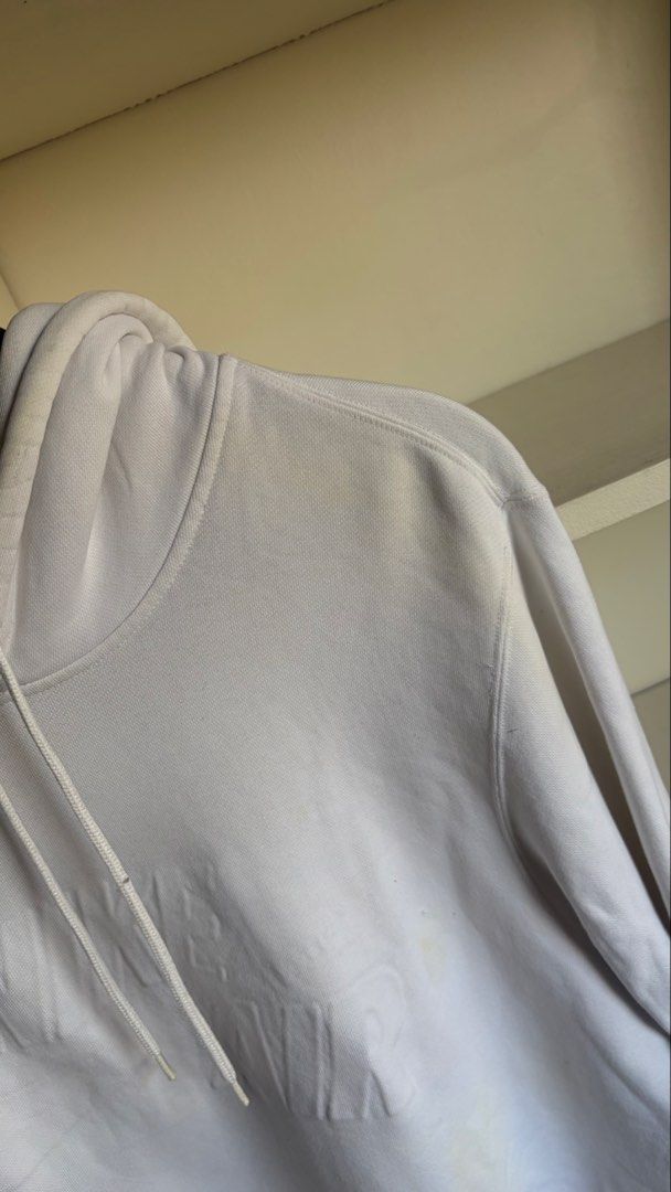 Vintage Nike Hoodie (Category: Hoodies) located in Manila. Submitted by _revault (Listing ID 1470297987, Image 3). Description: .