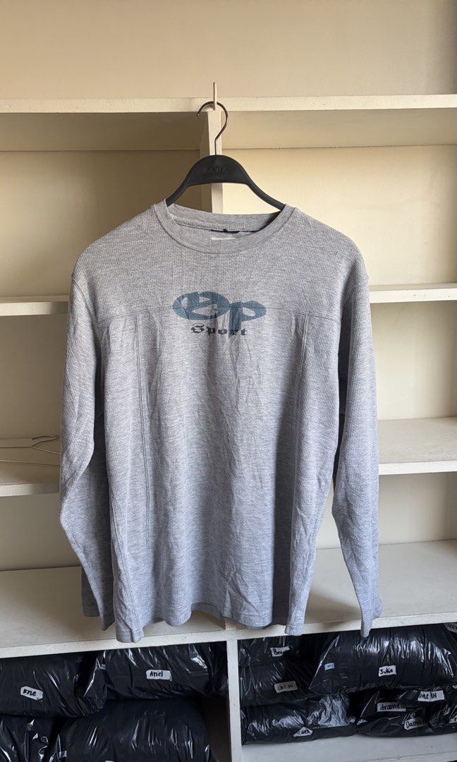 Vintage Ocean Pacific Longsleeve (Category: Coats, Jackets and Outerwear) located in Manila. Submitted by _revault (Listing ID 1470305186, Image 1). Description: .