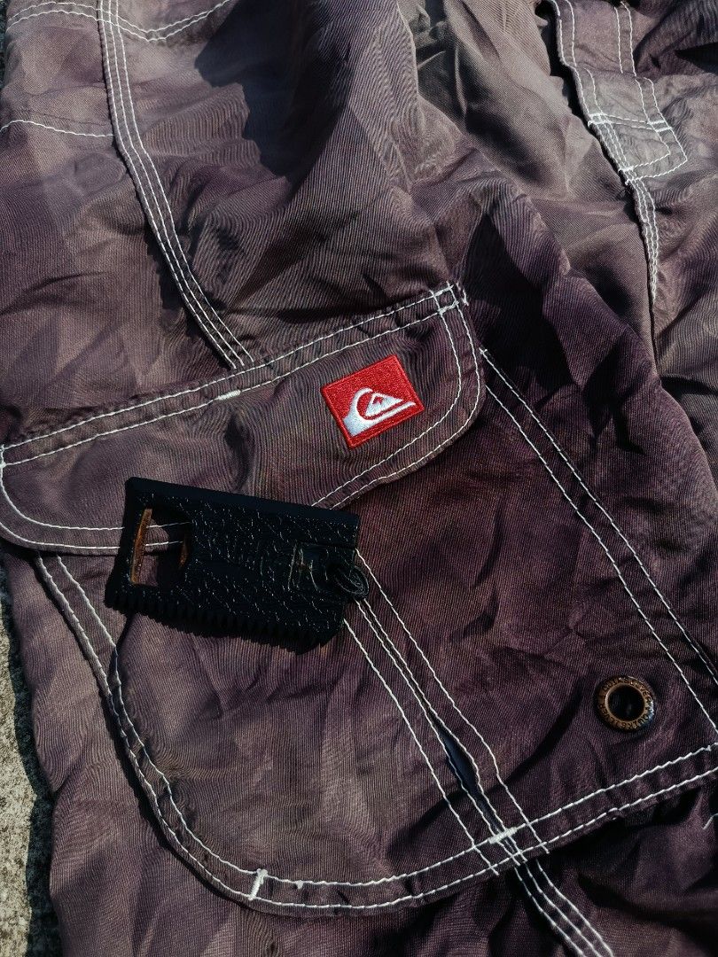 Vintage Quiksilver Surf (Category: Shorts) located in Akbar. Submitted by mujirneedscoffee2001 (Listing ID 1470154820, Image 3). Description: .