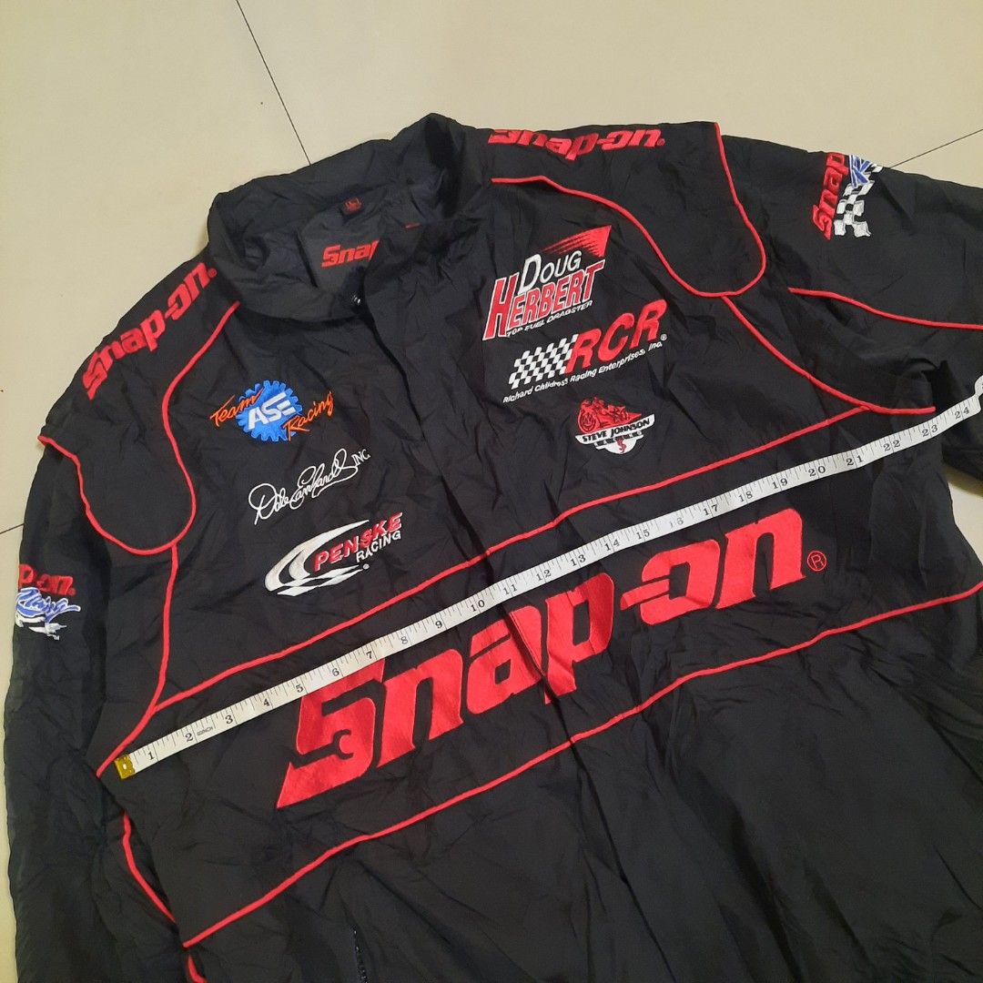 Vintage Snap On Tools Racing Nascar Jacket (Category: Activewear) located in Cebu City. Submitted by archivalia.me (Listing ID 1470264370, Image 3). Description: Vintage Snap On Tools Racing Nascar Jacket Large Width 23 Length 28 Good as New No Issue Price dm + sf Loc: Cebu City.