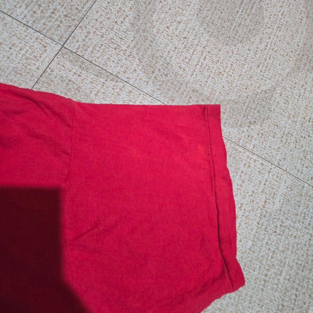Vintage Starter Philadelphia 76ers (Category: Tshirts & Polo Shirts ) located in El Nido. Submitted by marco.tandoc (Listing ID 1470277677, Image 3). Description: cracks print and pinholes size: Large width: 23 length: 28.