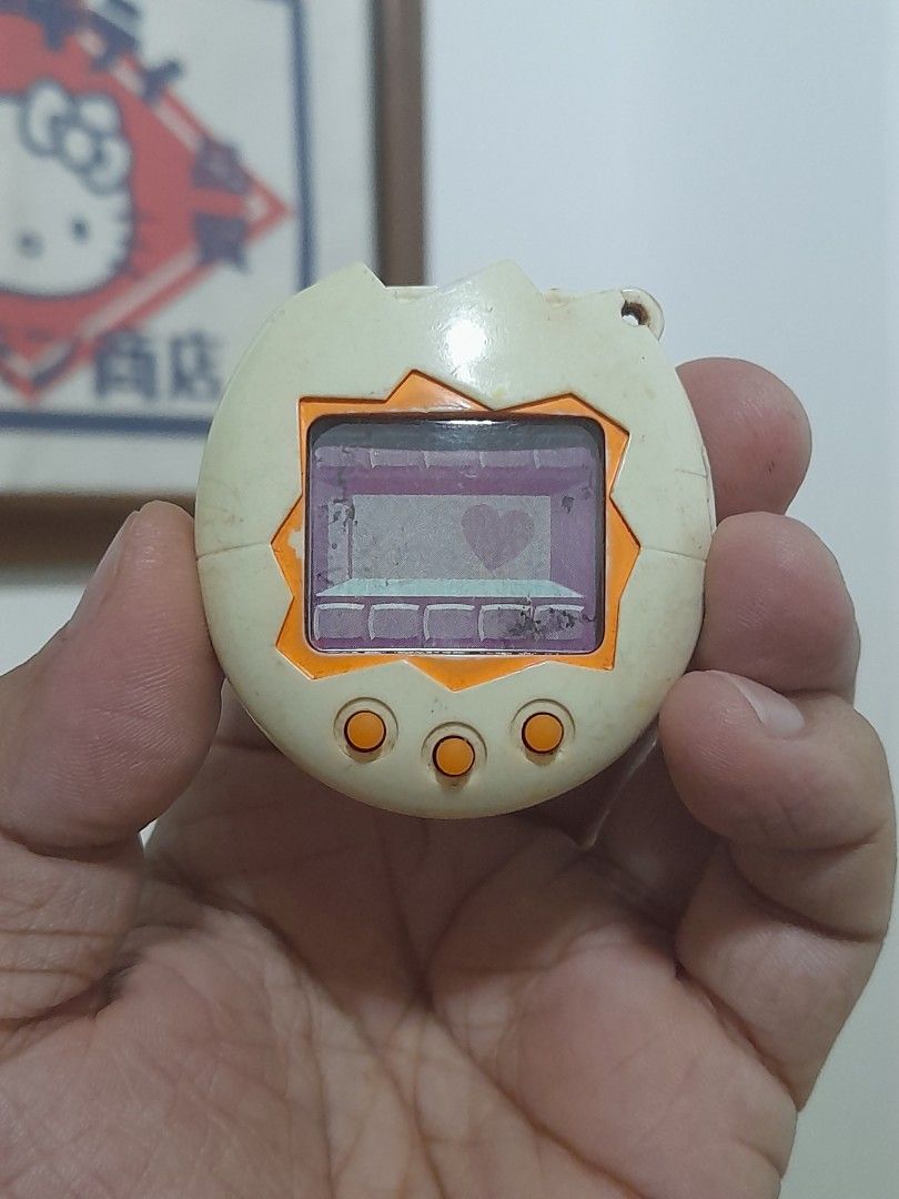 VINTAGE TAMAGOCHI MESUTCHI (Category: Other Merchandise) located in Bulacan. Submitted by nansantiago (Listing ID 1470187437, Image 1). Description: VINTAGE TAMAGOCHI MESUTCHI As is, di po mapagana 🏷️ ₱50‼️ 📍 Location: Plaridel, Bulacan 💸 Mode of Payments: Gcash / BPI 📦 Pick-up / Ship 🚚 Couriers : Flash Express / SPX / Lalamove.