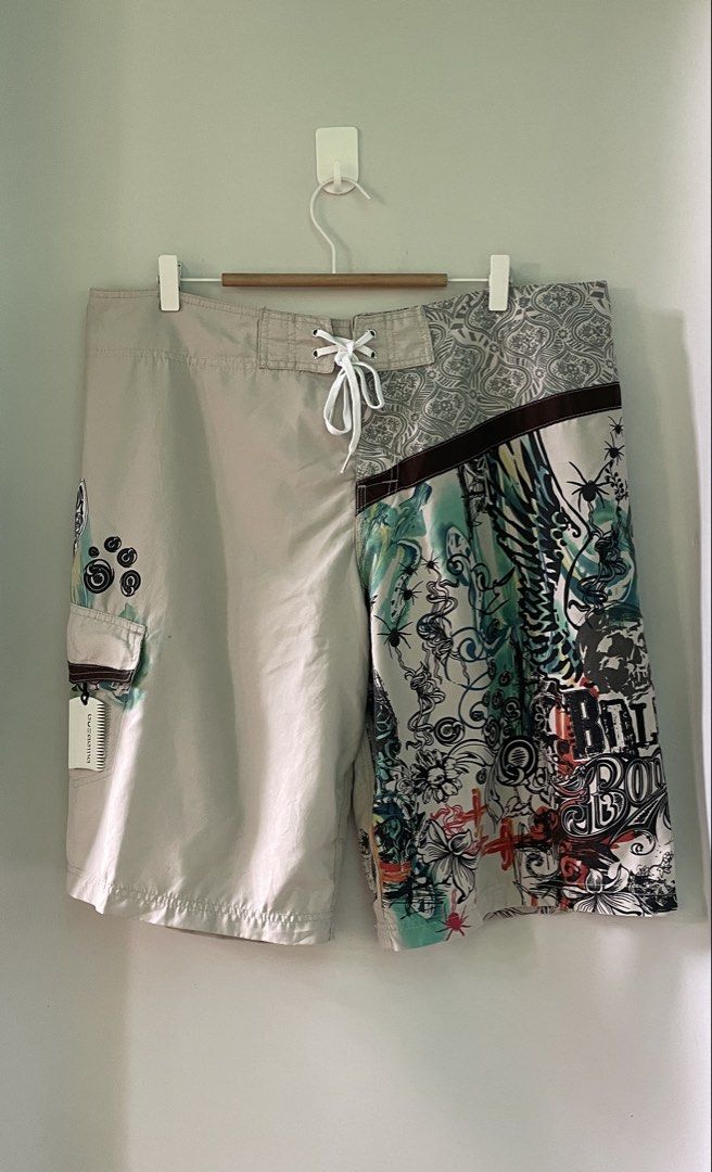 Vintage Y2k Billabong Board Short (Category: Swim Trunks & Board Shorts) located in Liloy. Submitted by juan2thrift (Listing ID 1470268287, Image 1). Description: Vintage y2k Billabong Board Short Size 38 Length 22.5 Very Good Condition.