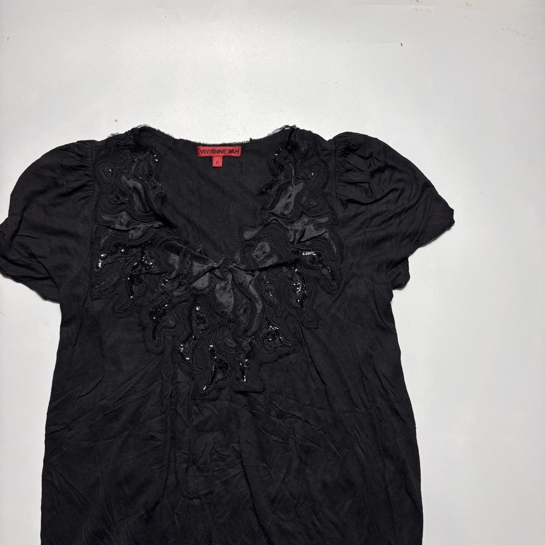 Vivienne tam (Category: Luxury Apparel) located in Iloilo. Submitted by profitpicks (Listing ID 1470295820, Image 2). Description: 15/36.