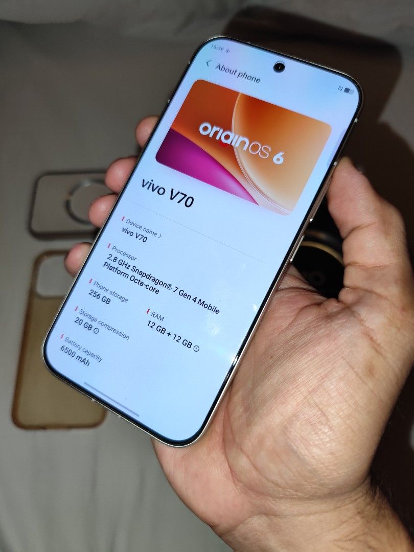 VIVO V70 12/256 (Category: Vivo) located in Tarlac. Submitted by panda123ggg (Listing ID 1470219494, Image 2). Description: for sale only VIVO V70 12/256 no issue complete 98% batt health 25k only..still negotiable .