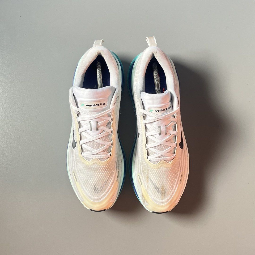 Vomero Plus (Category: Sneakers) located in Surigao. Submitted by hasole_hard (Listing ID 1470158532, Image 2). Description: .