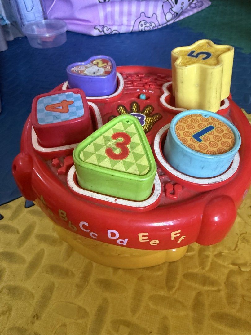 Vtech shape toy (Category: Interactive Toys) located in Manila. Submitted by linlinstore (Listing ID 1470292835, Image 2). Description: Vtech Need to clean Battery operated aa.