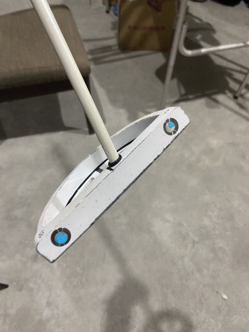Vundocky Standing Technology self-standing semi-circular/mallet golf putter (Category: Golf) located in San Pedro. Submitted by trisheljas_japansurplus (Listing ID 1470210764, Image 3). Description: 📍For Sale📍 Vundocky Standing Technology self-standing semi-circular/mallet golf putter 33inches Location 📍 Filinvest homesite, Brgy. Bagong Silang San pedro laguna 📍 .