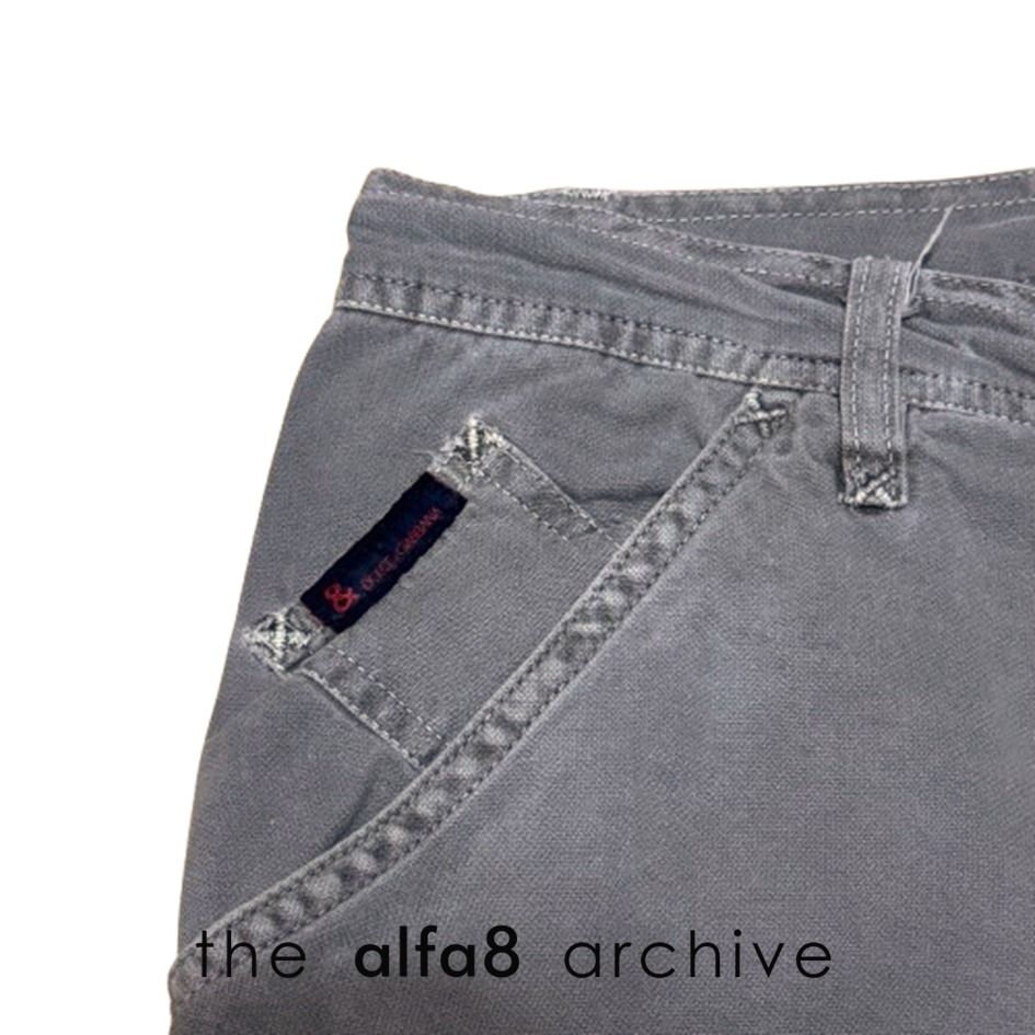 [W:32] DOLCE & GABBANA | Authentic Grey Vintage Cargo Trousers (Category: Jeans) located in Imus. Submitted by thealfa8archive (Listing ID 1465744975, Image 3). Description: Has Hologram Sticker.
