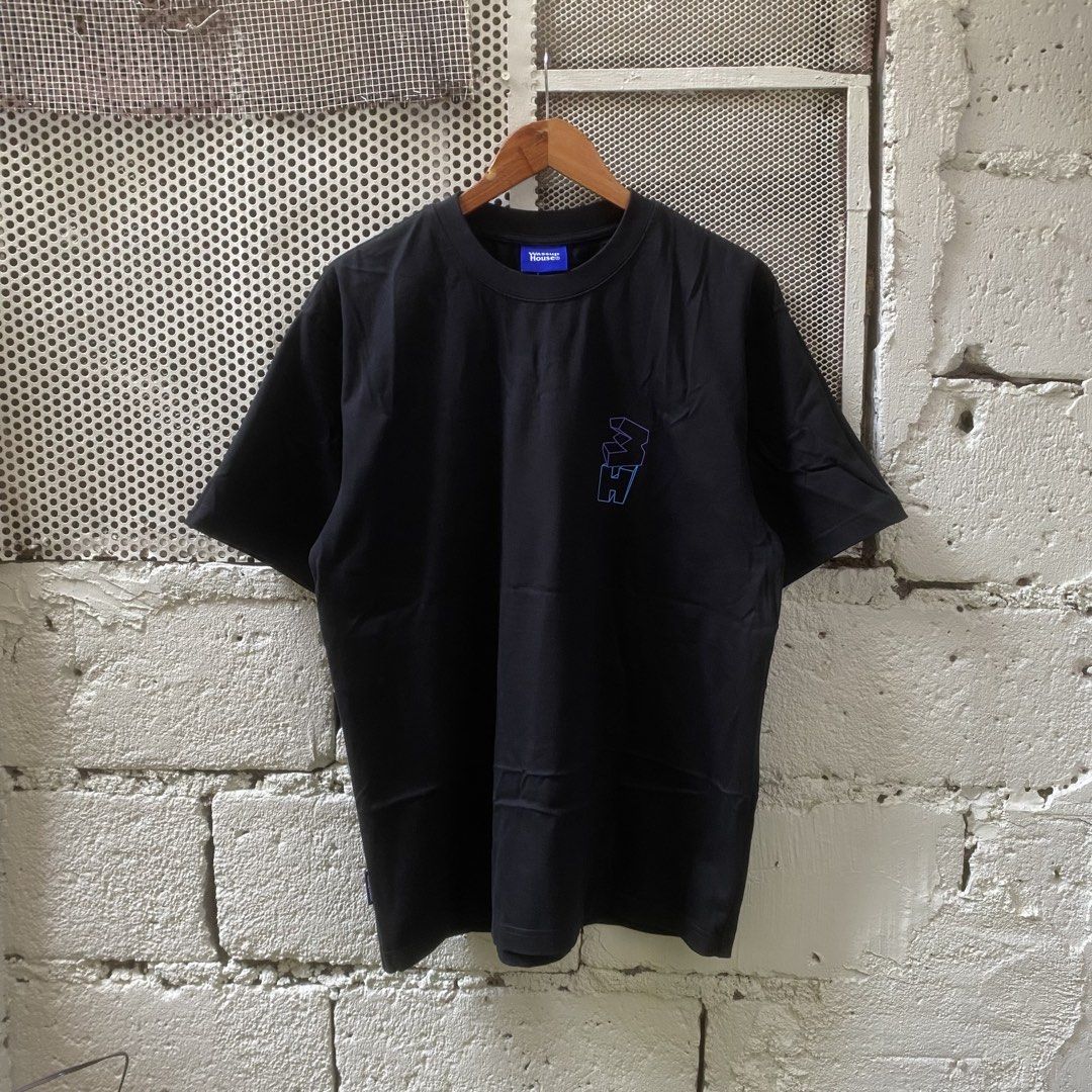 WASSUP HOUSE (Category: Tshirts & Polo Shirts ) located in Manila. Submitted by aym_fortunate (Listing ID 1470238364, Image 1). Description: PRESTINE CONDITION‼️ DIMES. WIDTH : 23 LENGTH : 29 SIZE : XL COLOR RATE / CONDITION : 10/10 ISSUE : NONE MAKAPAL TELA. TIGHT NECKLINE. .