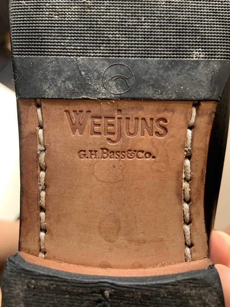 WEEJUNS BASS (Category: Loafers) located in Manila. Submitted by lexiepacul56157 (Listing ID 1470146781, Image 3). Description: Bought in branded shoes thrift store in Japan. Wrong size that’s why I’m selling it. .