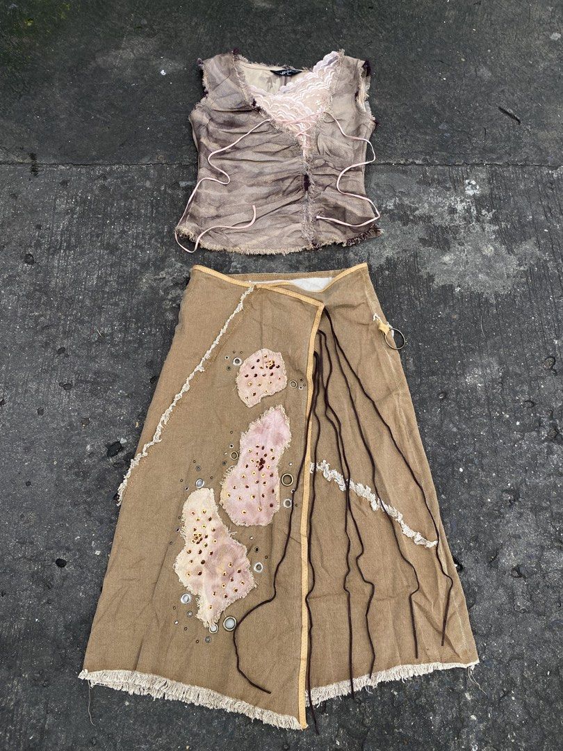 Whimsical set (Category: Skirts) located in Victorias. Submitted by ukayngae (Listing ID 1470167747, Image 1). Description: excellent condition no issue.