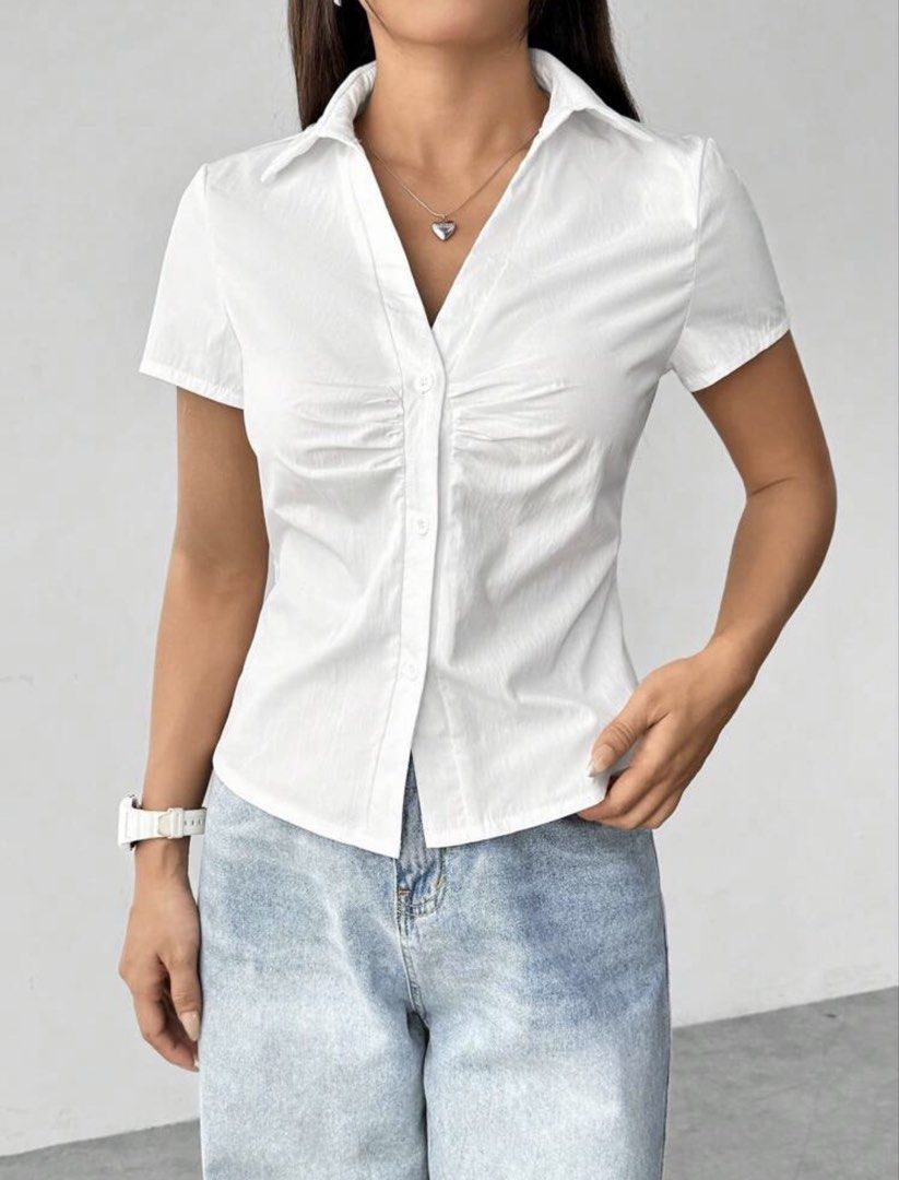 White Casual Button Shirt Short Sleeve (Category: Blouses) located in Mandaluyong City. Submitted by cloudycloset09 (Listing ID 1470167451, Image 2). Description: Never used! Still looks brand new minus the tags :) Cute top, just can’t style it to suit me..