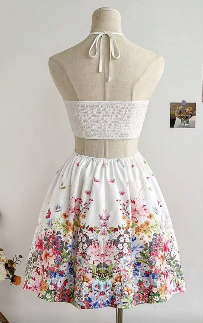 White Floral Sun Dress (Category: Dresses) located in Antipolo. Submitted by tshopph (Listing ID 1470233151, Image 2). Description: White Flowery Print Sundress Condition: brand new, never worn Size: medium Price: ₱380 Same-day delivery via Lalamove / Grab (buyer pays fee) Shipping via J&T Meetup: Gateway Mall / SM Masinag Pm for inquiries or details!.