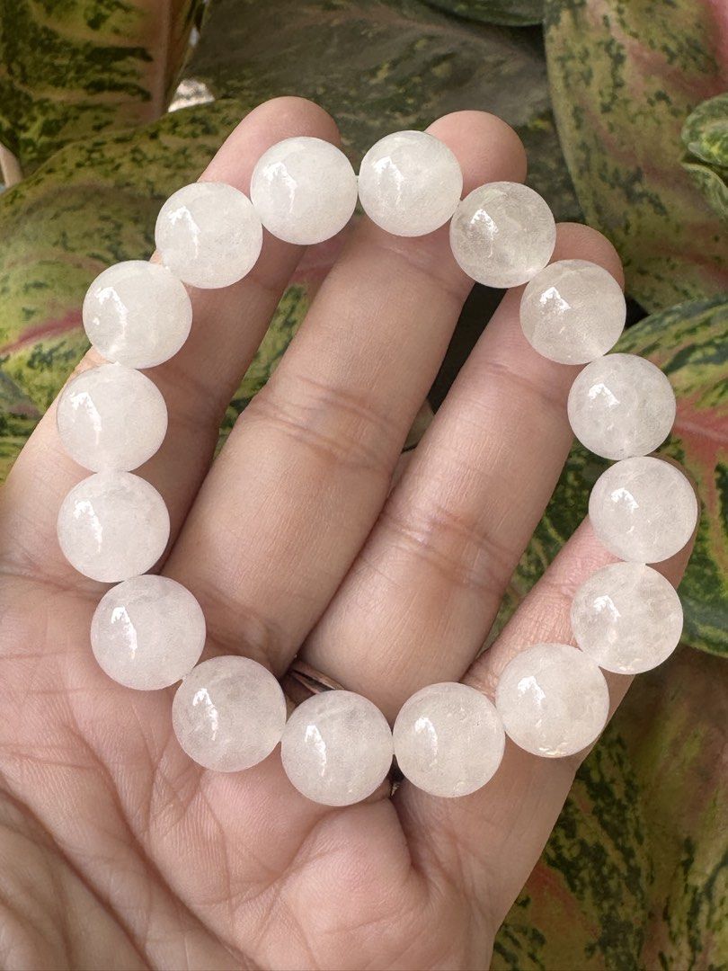 WHITE JADE BRACELET 10mm 🍏 M7_JD003 (Category: Bracelets) located in Bulacan. Submitted by selling_low_by_bella_ben (Listing ID 1470219485, Image 1). Description: WHITE JADE 10mm 🍏 M7_JD003 ✅ With Certificate (8825) 🏷️ 340 10+ mm bead size 17 cm wrist.