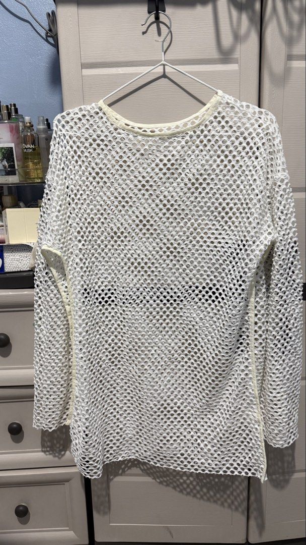 White Net Top (Category: Others Tops) located in Quezon City. Submitted by dinesaur (Listing ID 1470320474, Image 2). Description: Cover up or for costume.