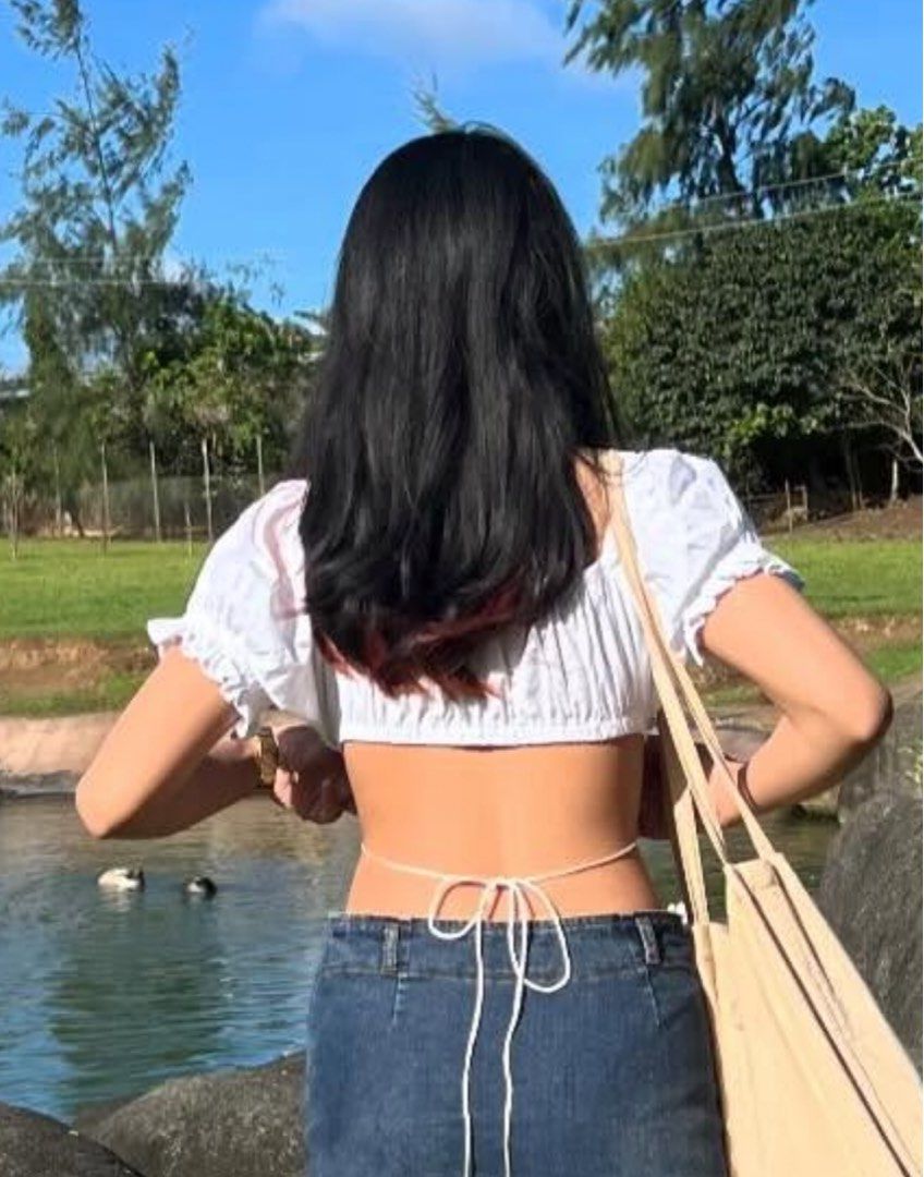 White ruched sleeves top (Category: Others Tops) located in Cavite. Submitted by whimsyms (Listing ID 1470333507, Image 2). Description: .
