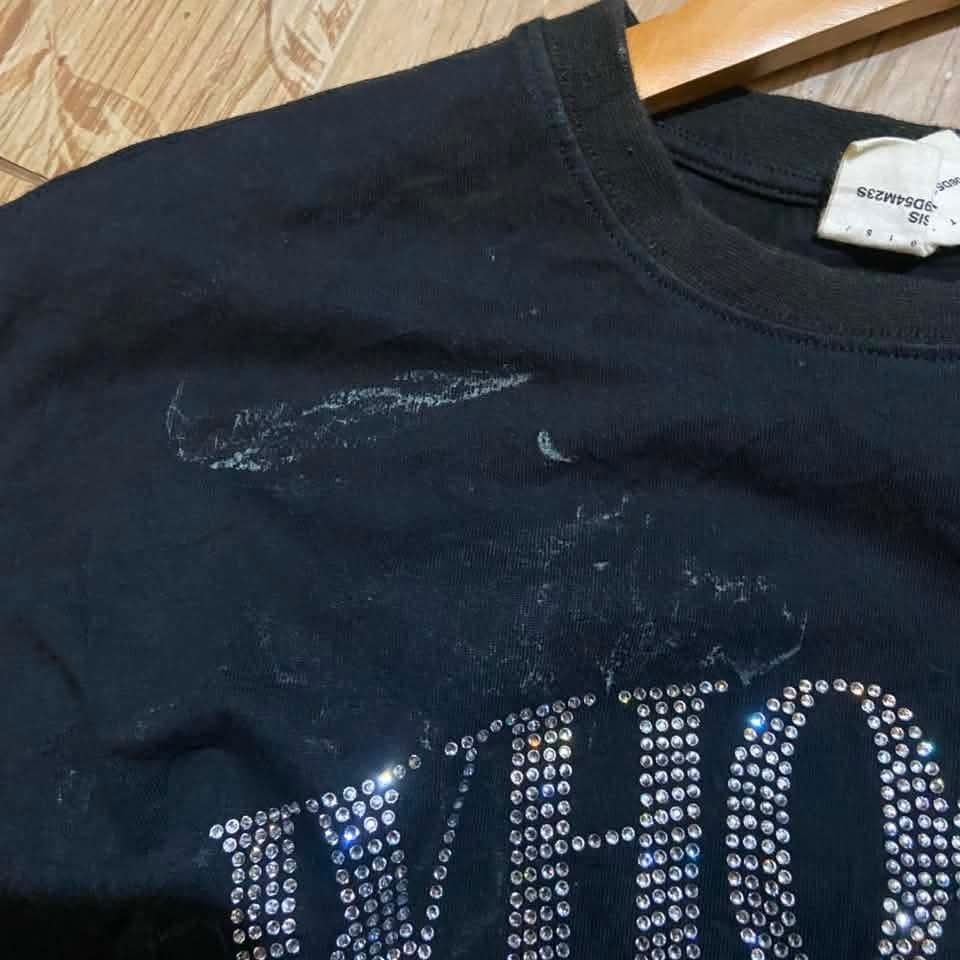 whoosis (Category: Tshirts & Polo Shirts ) located in Malabon City. Submitted by not_just_fits (Listing ID 1470142520, Image 3). Description: Dimes: ▪️W: 22.5 L: 28 Flaw/s: ▪️stains.