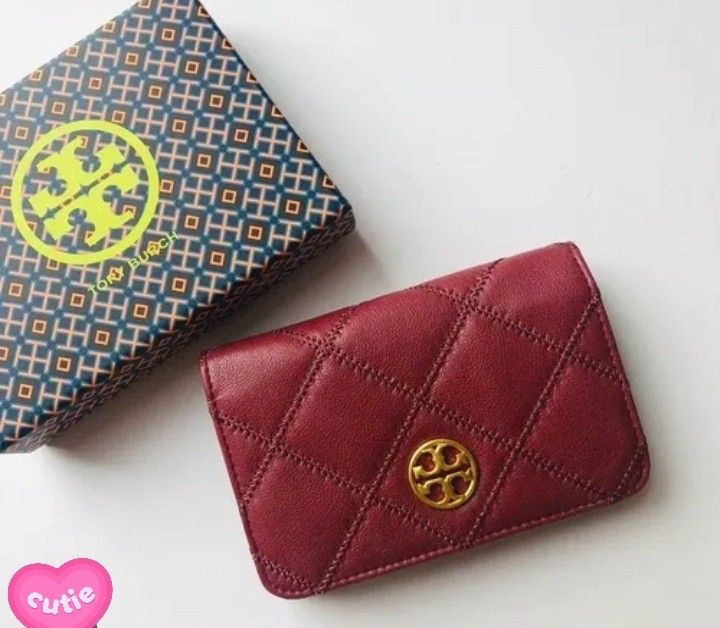 Willa Medium Bifold Wallet (Category: Wallets & Card holders) located in Pasig City. Submitted by titalana2011991 (Listing ID 1470156410, Image 1). Description: .
