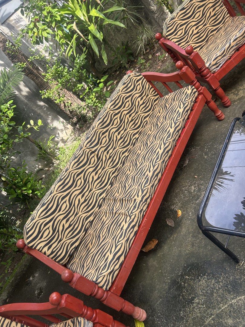 wood sofa set for sale (Category: Sofas) located in Lubao. Submitted by appleglaze (Listing ID 1470151459, Image 2). Description: second hand sofa set.