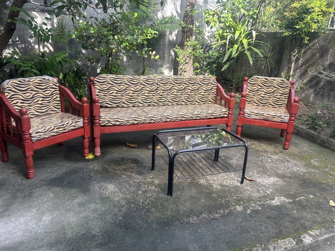 wood sofa set for sale (Category: Sofas) located in Lubao. Submitted by appleglaze (Listing ID 1470151459, Image 3). Description: second hand sofa set.