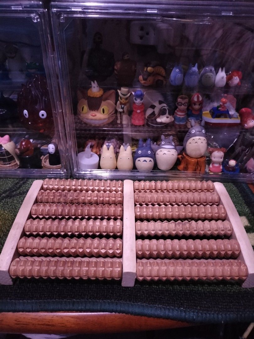 Wooden foot massage (Category: Massage Devices) located in Cavite. Submitted by taro_sakamoto_23 (Listing ID 1470296610, Image 1). Description: .