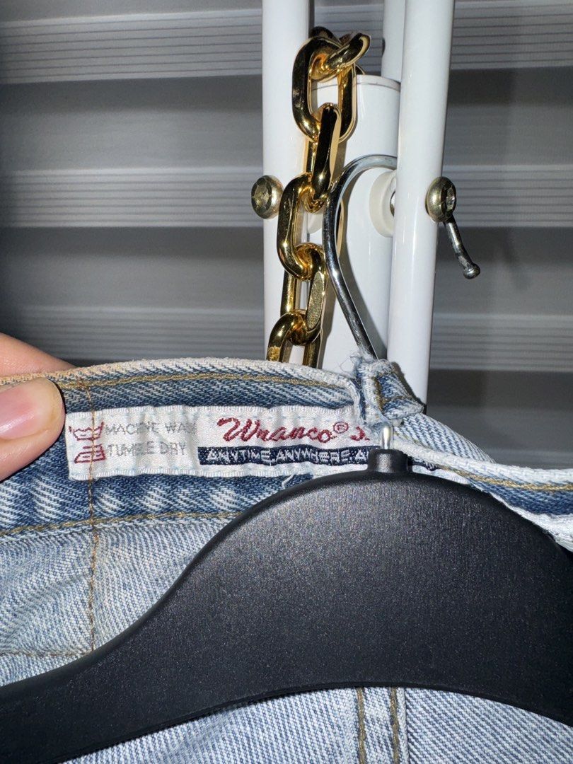 Wranco Jeans Light Wash Denim (Category: Jeans) located in La Trinidad. Submitted by prelovedandfindsbyji (Listing ID 1470222552, Image 2). Description: - Brand: Wrangler - Wash: Light wash denim - Details: Authentic leather patch on back waistband, classic button closure, and zip fly - Pockets: Standard styling with stylish stitched details on rear pockets - Fit: Comfortable for everyday casual wear - Care: Machine washable fabric.