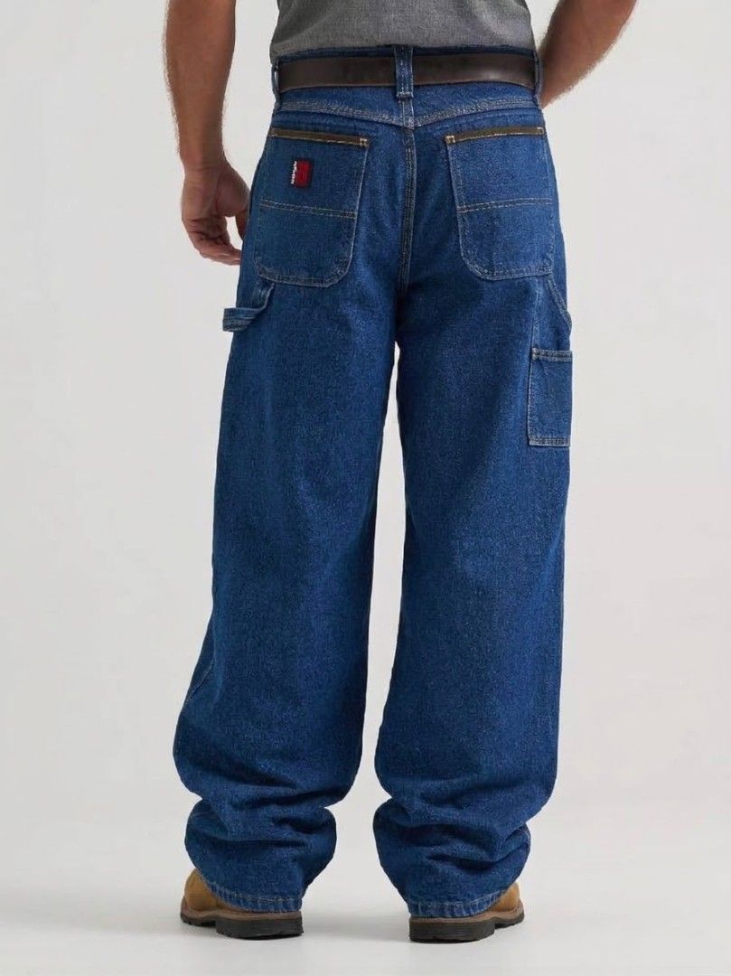Wrangler RIGGS Workwear Carpenter Jeans DuraShield (Category: Jeans) located in Quezon City. Submitted by fritzyurii (Listing ID 1470223320, Image 1). Description: 36x15x9.5.