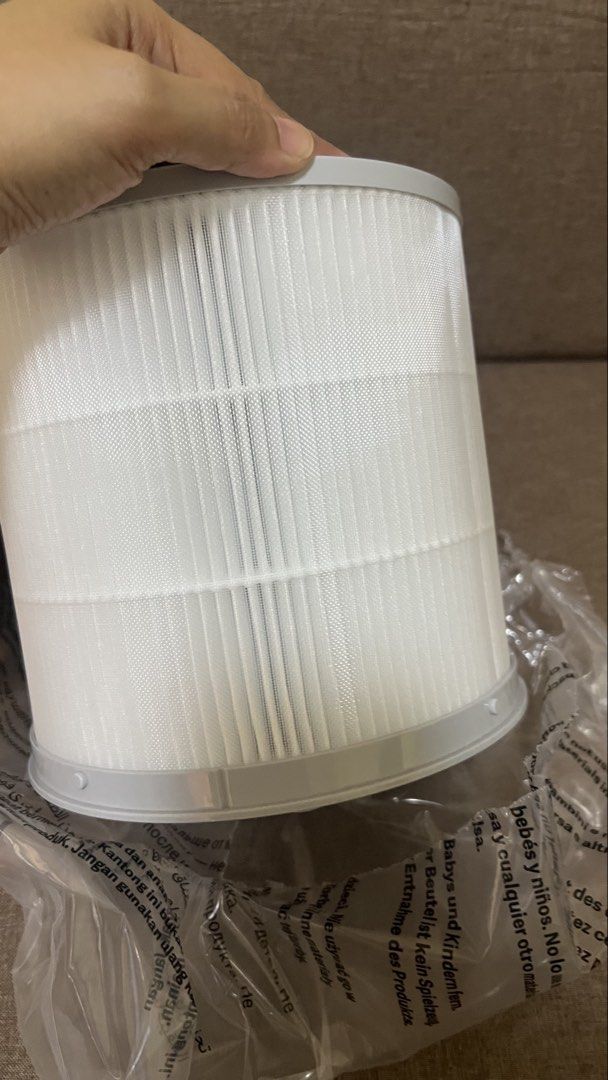 Xiaomi Smart Air Purifier 4 Compact Filter (Category: Air Purifiers & Dehumidifiers) located in Paranaque City. Submitted by second_dance_ph (Listing ID 1470174800, Image 2). Description: - Genuine Xiaomi replacement filter (Model: AFPPF7FM01) - Brand new and unused, still sealed in original plastic wrapping (box opened for photos only) - Dimensions: 175 mm x 171 mm - Specifically designed for Xiaomi Smart Air Purifier 4 Compact - Includes origin