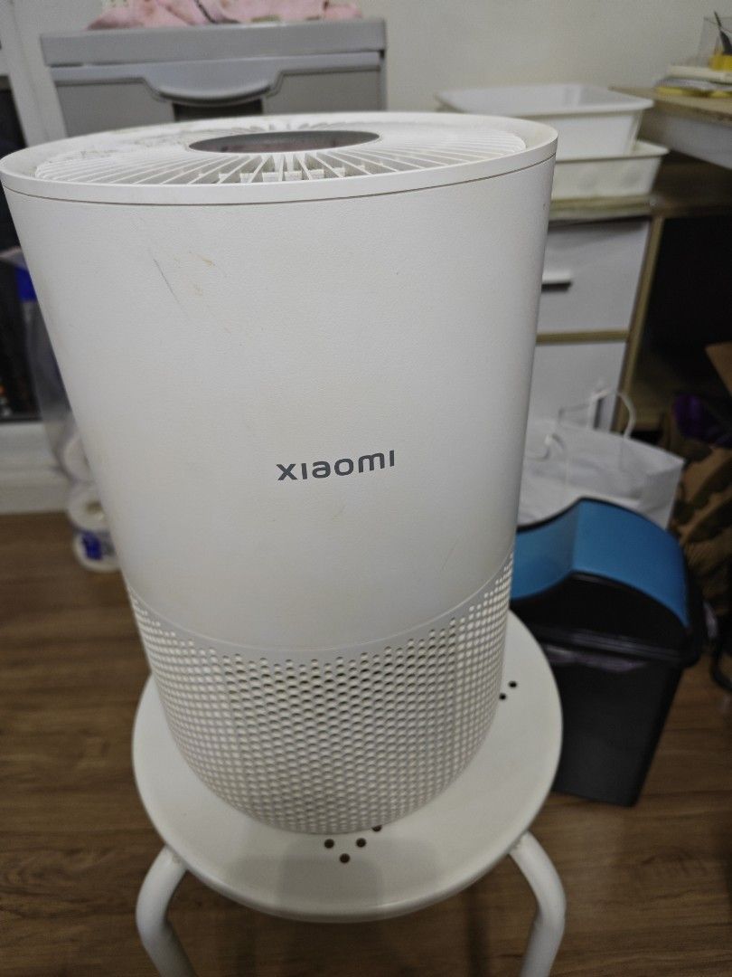 Xiaomi Smart Air Purifier 4 Compact AC-M18-SC (Category: Air Purifiers & Dehumidifiers) located in Caloocan City. Submitted by livewind.1c169c (Listing ID 1470248472, Image 1). Description: Xiaomi Smart Air Purifier 4 Compact – For Sale Specifications: Model: AC-M18-SC Rated Power: 27W Compact design, ideal for bedrooms and small rooms Smart air purifier Condition: Used Filter included Fully functional and working normally A new replacement filte