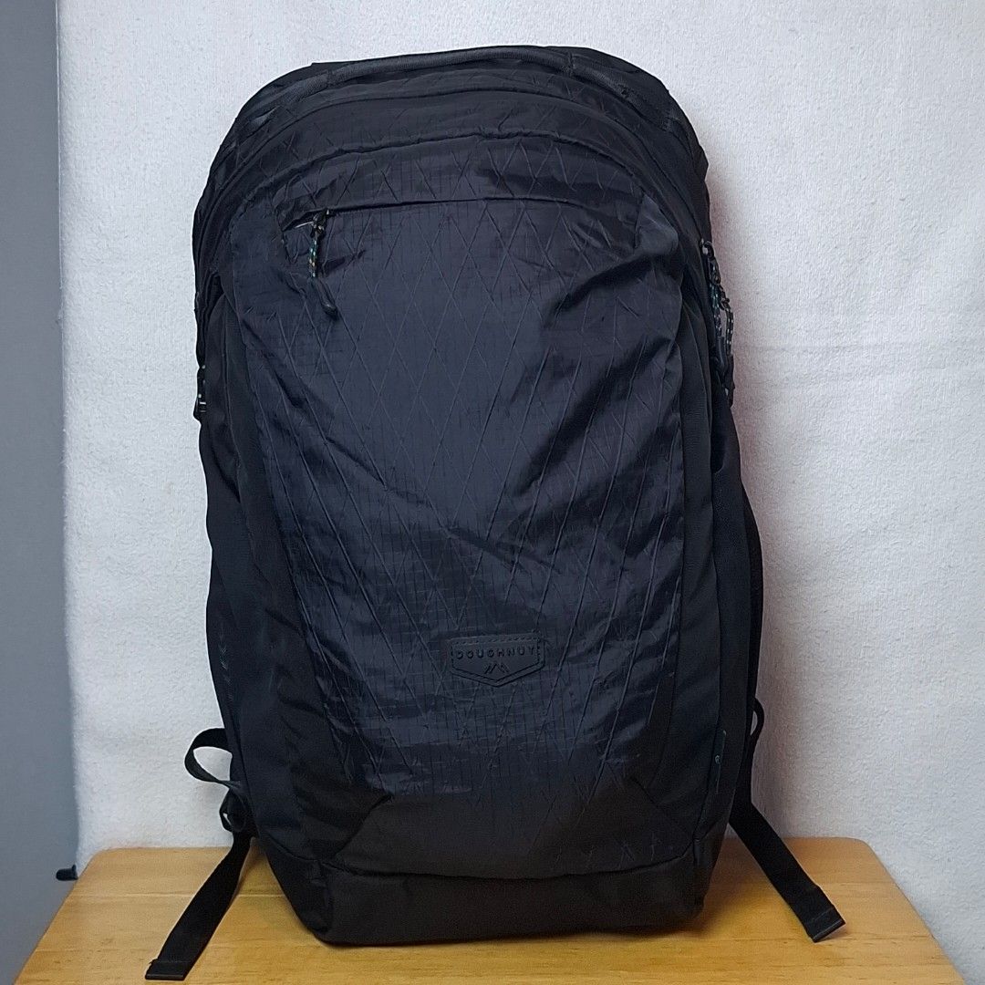 X-Pac Black Doughnut Domesctic Backpack 21L (Category: Backpacks) located in Baguio. Submitted by kathuu27 (Listing ID 1470242129, Image 1). Description: Black Doughnut Domesctic Bagpack X-Pac • Cordura material 21L 28 x 16 x 49cm Excellent condition Baguio City Based (open for dropping/meet-up) Outside Baguio - Payment First Shipping +SF Courier: Jnt.