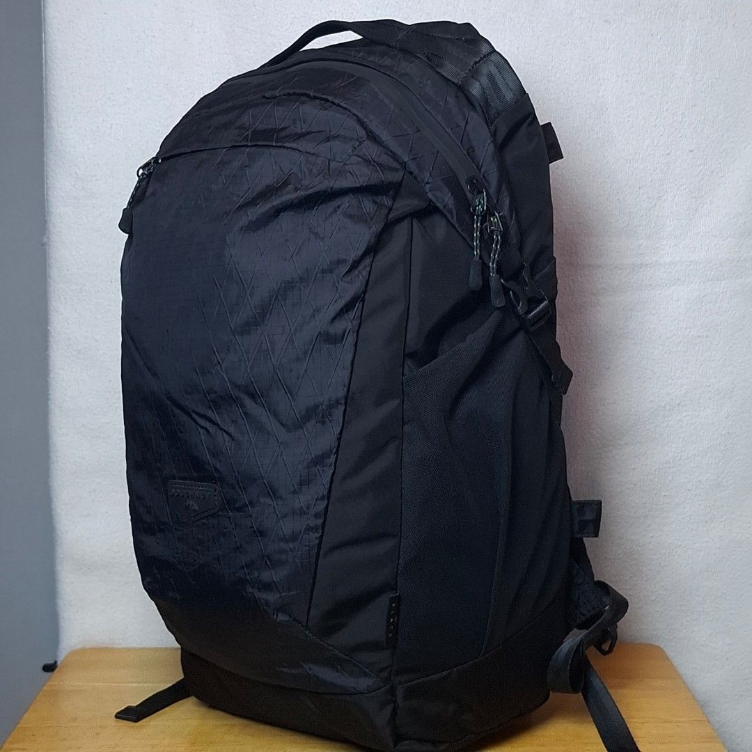 X-Pac Black Doughnut Domesctic Backpack 21L (Category: Backpacks) located in Baguio. Submitted by kathuu27 (Listing ID 1470242129, Image 2). Description: Black Doughnut Domesctic Bagpack X-Pac • Cordura material 21L 28 x 16 x 49cm Excellent condition Baguio City Based (open for dropping/meet-up) Outside Baguio - Payment First Shipping +SF Courier: Jnt.