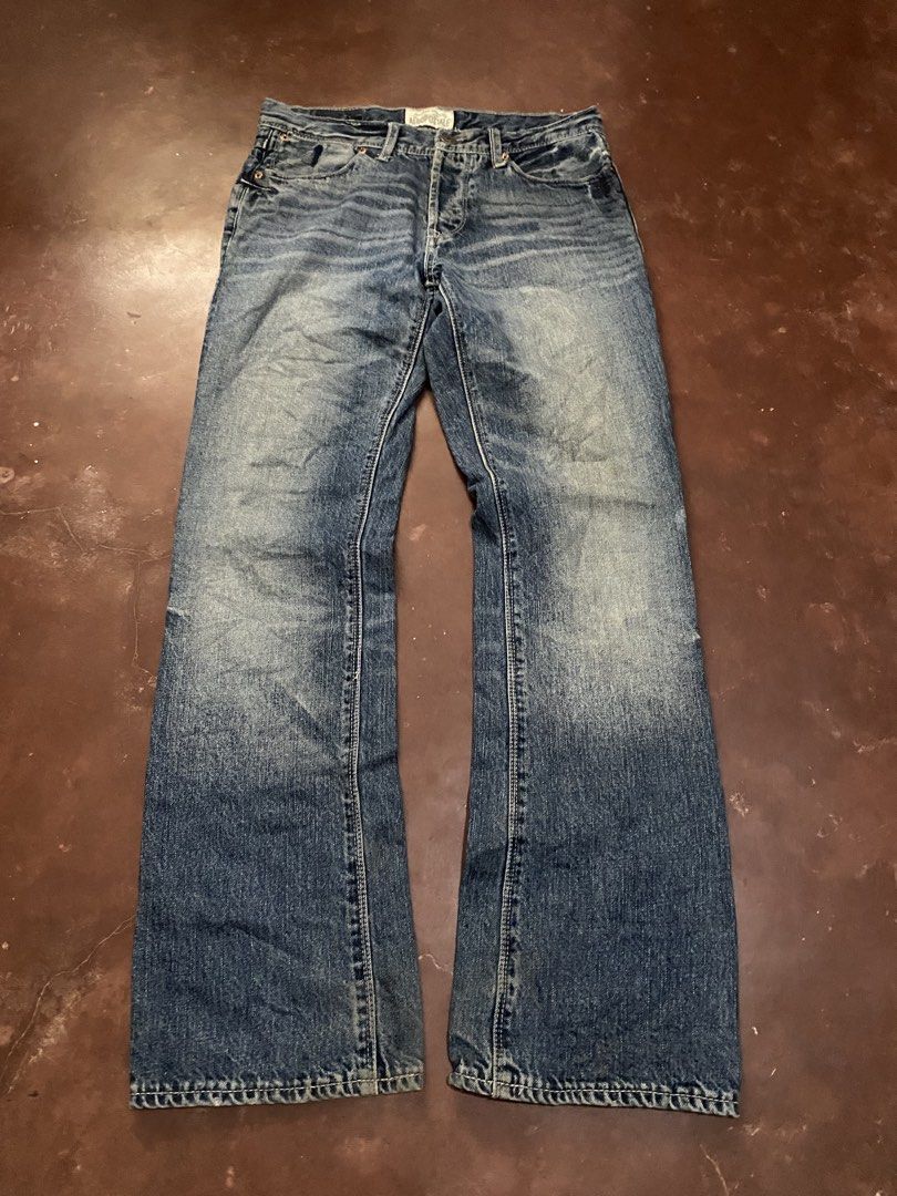 Y2k Aeropostale Slim~Bootcut (Category: Jeans) located in Malita. Submitted by ronnyboi (Listing ID 1470168728, Image 1). Description: W:32 L:41 T:11 H:8.5 Mine:700.