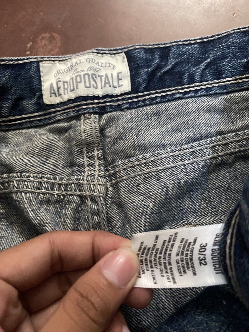 Y2k Aeropostale Slim~Bootcut (Category: Jeans) located in Malita. Submitted by ronnyboi (Listing ID 1470168728, Image 2). Description: W:32 L:41 T:11 H:8.5 Mine:700.