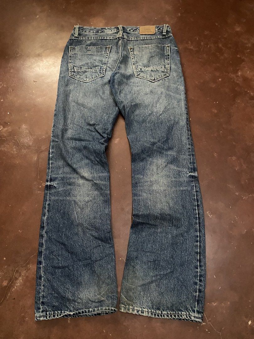 Y2k Aeropostale Slim~Bootcut (Category: Jeans) located in Malita. Submitted by ronnyboi (Listing ID 1470168728, Image 3). Description: W:32 L:41 T:11 H:8.5 Mine:700.