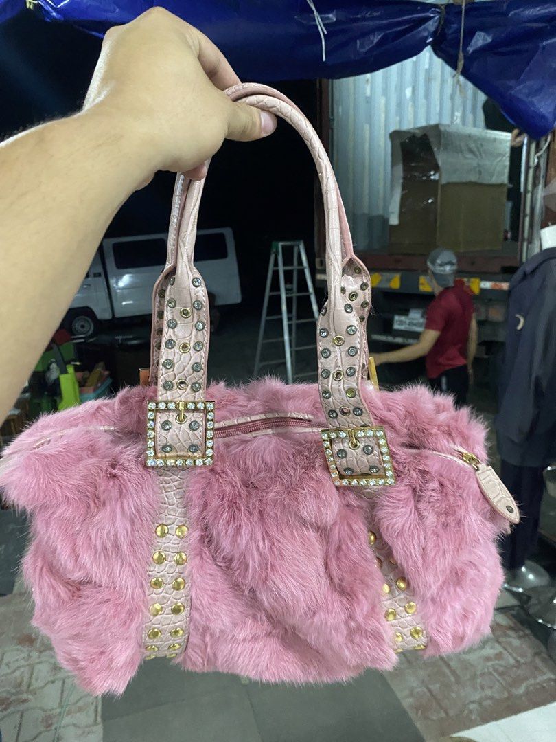 Y2k Bags (Category: Shoulder Bags) located in Davao. Submitted by stephenrae47184 (Listing ID 1470168010, Image 2). Description: .