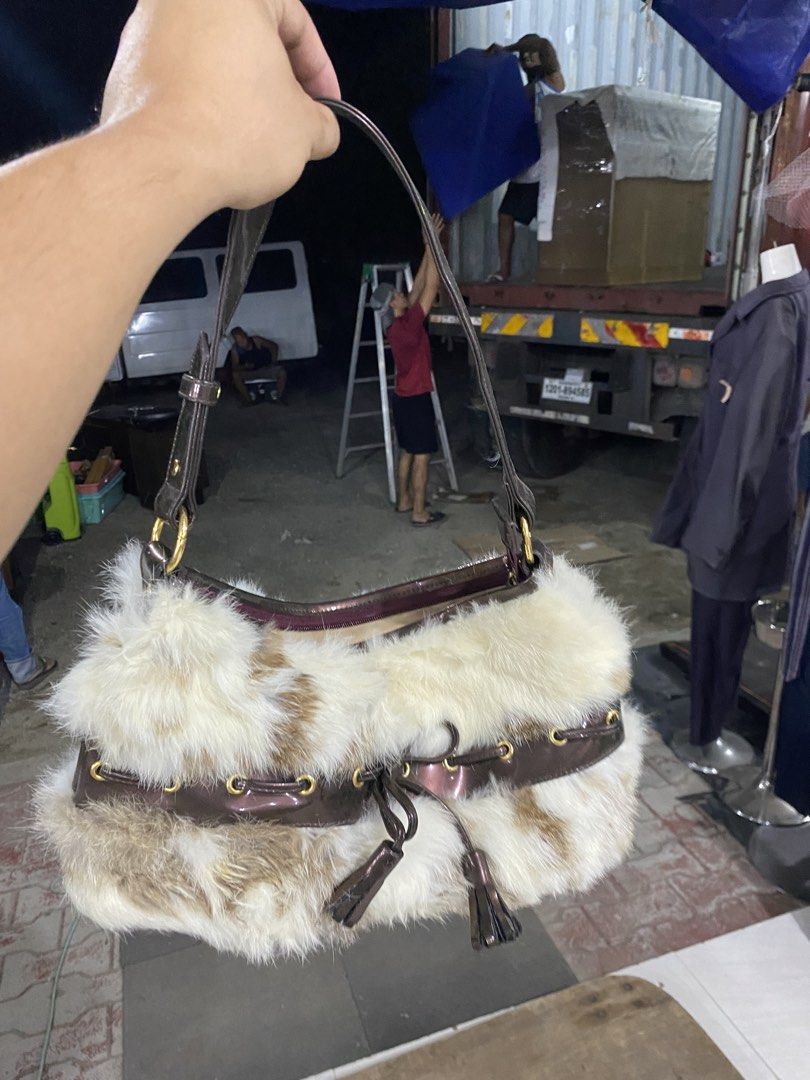 Y2k Bags (Category: Shoulder Bags) located in Davao. Submitted by stephenrae47184 (Listing ID 1470168010, Image 3). Description: .