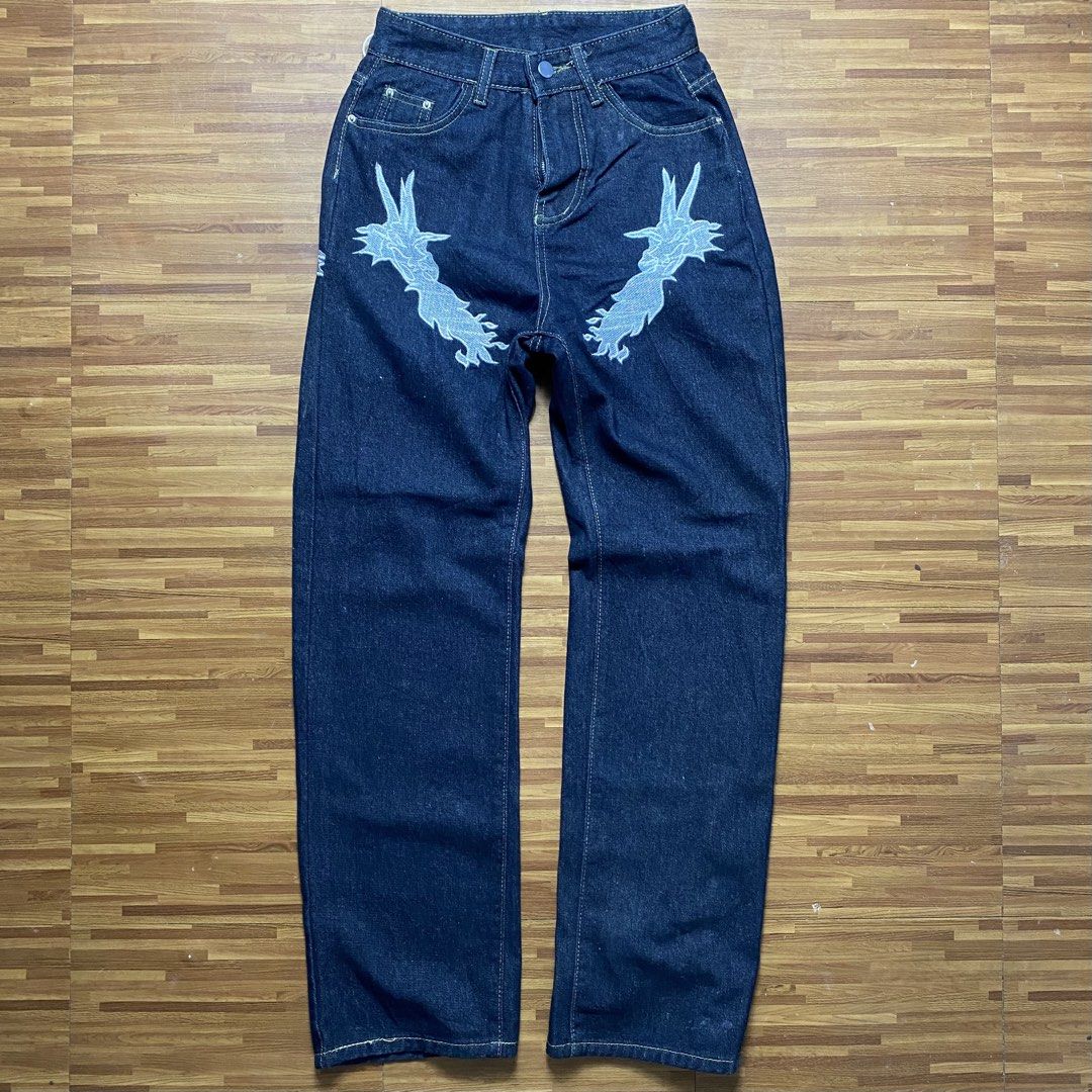 Y2k Dragon embroidery pants (Category: Jeans) located in Quezon City. Submitted by semantaryrave (Listing ID 1470304667, Image 2). Description: Y2k Dragon embroidery pants Size- 26 Waist- 26 Length- 41 Thigh- 10 Hem- 8 Good Conditions No issue Dm purchase .