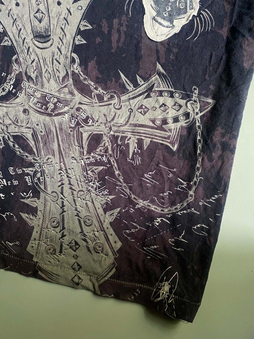 Y2K Ecko Shirt (Category: Tshirts & Polo Shirts ) located in Angeles City. Submitted by ian.thrift_ph (Listing ID 1470190339, Image 3). Description: 23/30 W/L Good condition.