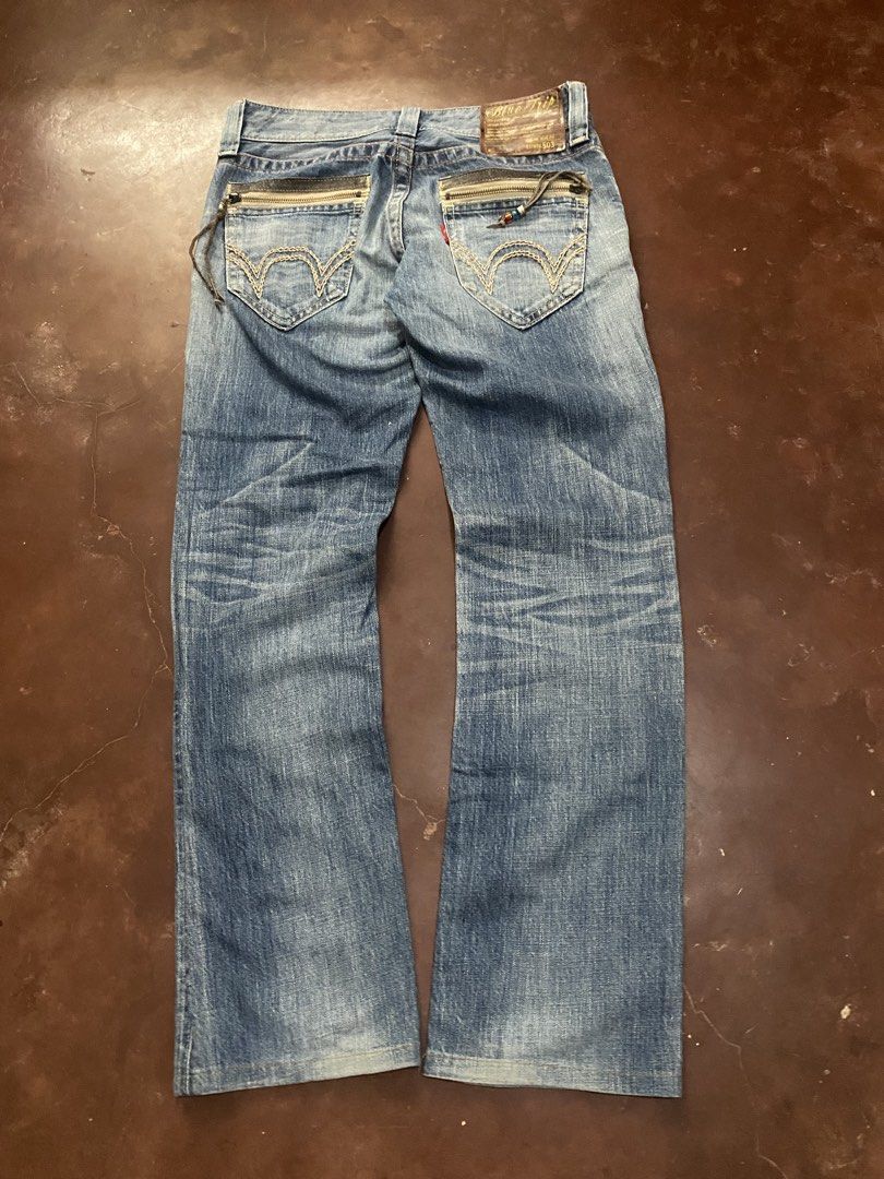 Y2k Edwin Blue Trip Slim (Category: Jeans) located in Malita. Submitted by ronnyboi (Listing ID 1470169349, Image 1). Description: W:31 L:36 T:11 H:7 Mine:350.