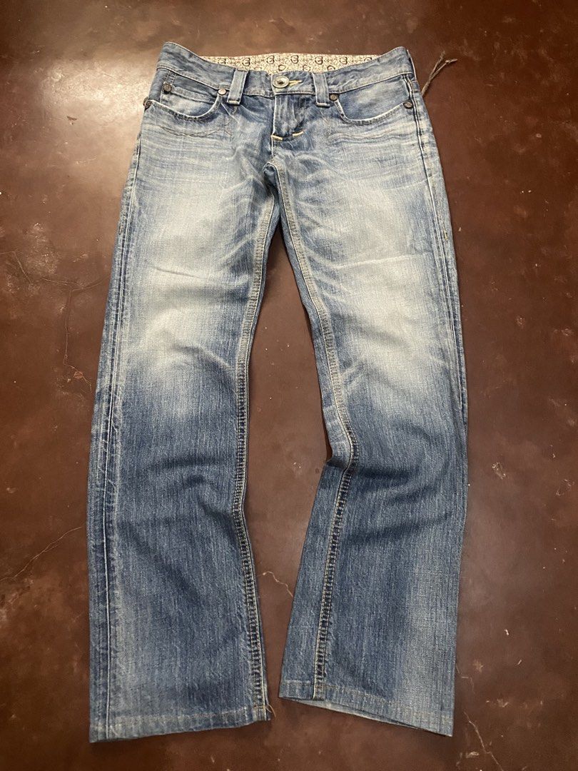 Y2k Edwin Blue Trip Slim (Category: Jeans) located in Malita. Submitted by ronnyboi (Listing ID 1470169349, Image 3). Description: W:31 L:36 T:11 H:7 Mine:350.
