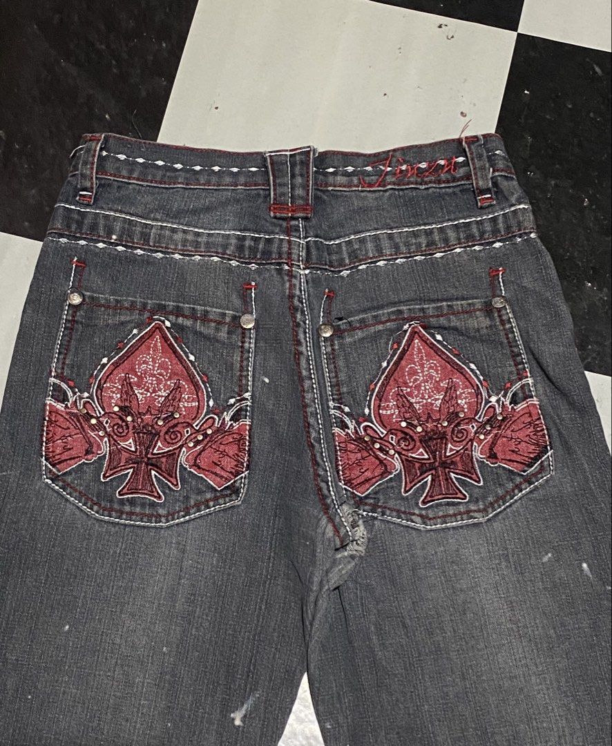 Y2K Jinzu Baggy Pants (Category: Jeans) located in Cavite. Submitted by plankdalooter (Listing ID 1470279959, Image 3). Description: 27-28 waistline 36 length 8 hem repaired ripped and minimal stain dots .