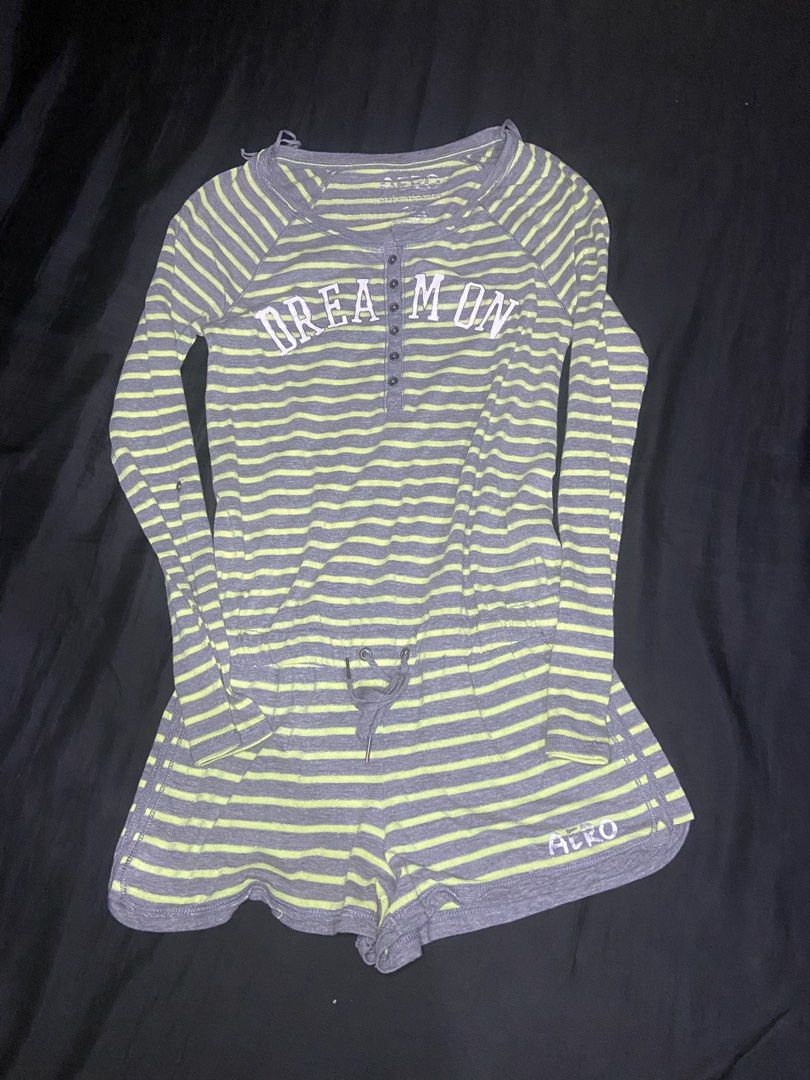 Y2K MIX ROXY,AERO,JUICY COUTURE (Category: Blouses) located in Naga. Submitted by lux.shirt.ph (Listing ID 1470160122, Image 2). Description: dm dm.