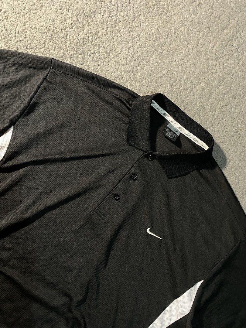 Y2k NIKE VINTAGE (Category: Tshirts & Polo Shirts ) located in Tandag. Submitted by vncntmrcllns (Listing ID 1470222162, Image 3). Description: VINTAGE NIKE Width: 22 Length: 28 -Excellent Condition -Already wash -Color rate 10/10 All details are visible in the picture Please check each photo .