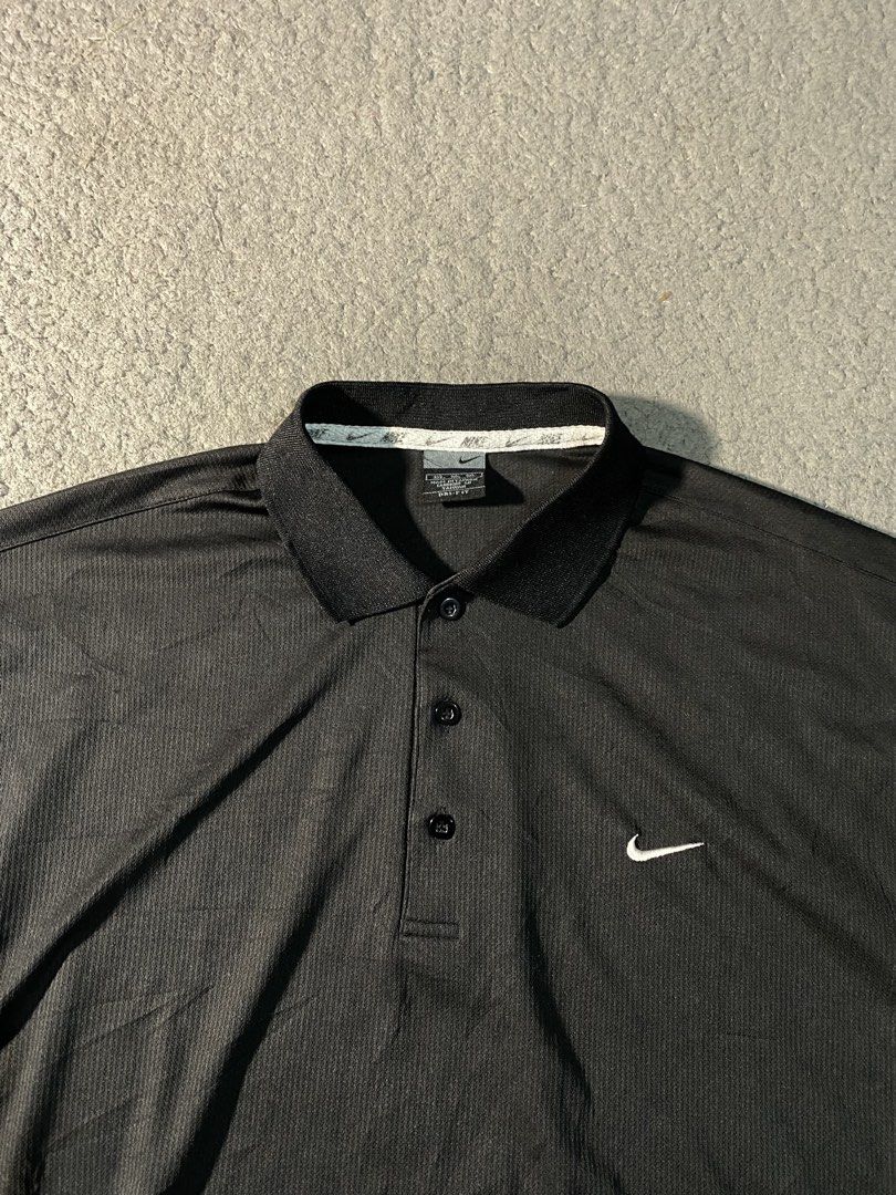 Y2k NIKE VINTAGE (Category: Tshirts & Polo Shirts ) located in Tandag. Submitted by vncntmrcllns (Listing ID 1470222162, Image 2). Description: VINTAGE NIKE Width: 22 Length: 28 -Excellent Condition -Already wash -Color rate 10/10 All details are visible in the picture Please check each photo .