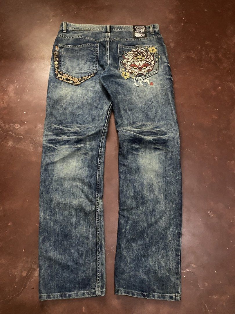 Y2k Onirrai Embroidery Slim Straight (Category: Jeans) located in Malita. Submitted by ronnyboi (Listing ID 1470168894, Image 1). Description: W:36 L:42.5 T:12 H:7 Mine:400.