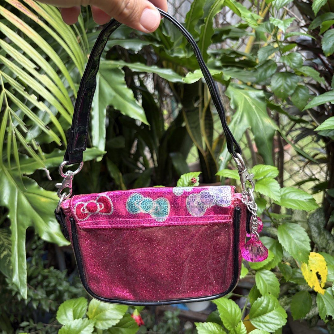 y2k Sanrio Hello Kitty mini hand bag / shoulder bag (Category: Shoulder Bags) located in Magalang. Submitted by luxgood18 (Listing ID 1470168126, Image 2). Description: y2k Sanrio Hello Kitty mini hand bag / shoulder bag Dated 2016 by sanrio.