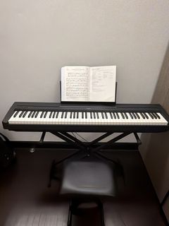 Yamaha P-85 Digital Piano 88-Key, Hobbies & Lifestyle, Musical ...