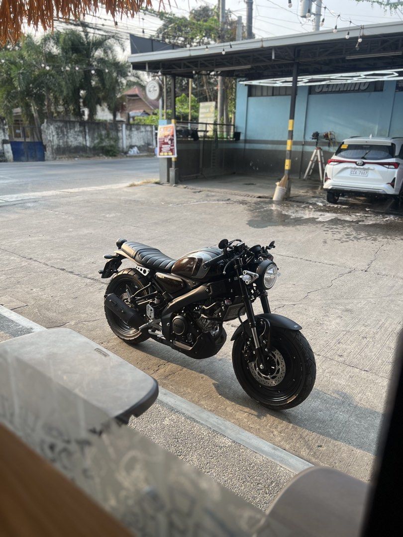 Yamaha XSR155 Cafe Racer Custom Black (Category: Motorbikes for Sale) located in Manila. Submitted by ryu_mosher (Listing ID 1470197412, Image 2). Description: Yamaha XSR155 complete papers first owner acquired 690 odo no issue with plate lowered/ wheeldop/ clubman and tracker handle bar/ original yamaha cafe racer seat worth 7k.