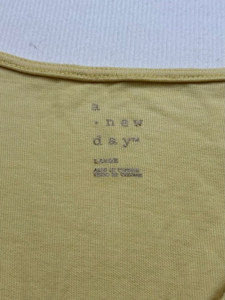 Yellow Ruched Front Top (Category: Blouses) located in Quezon City. Submitted by bdmc.clothing (Listing ID 1470253006, Image 2). Description: Brand: A New Day Type of Clothing: Blouse Size on tag: Large Issues: None Condition: Like New Fabric: 100% Cotton Price: 300.